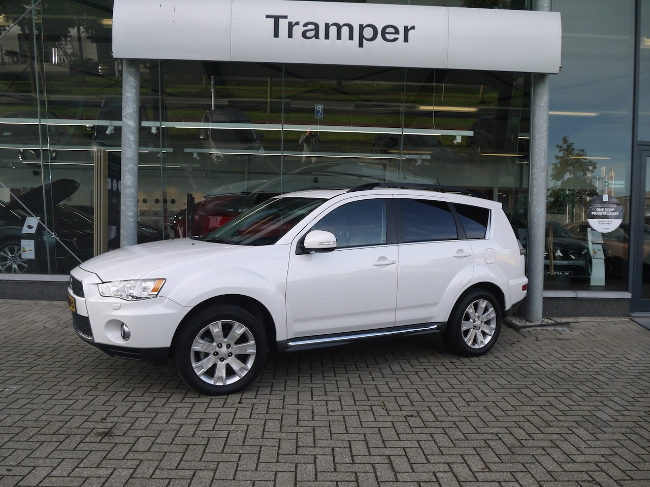 Mitsubishi Outlander - 2.0 Instyle 2.0 Instyle - AutoWereld.nl