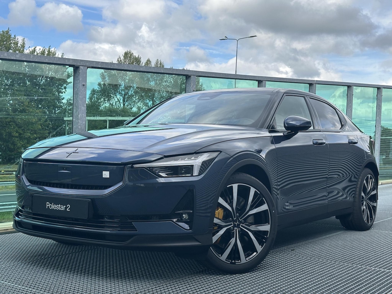 Polestar 2 - Long Range Dual Motor Performance Prime 82 kWh / Bowers & Wilkins / Nappa leder met ventil - AutoWereld.nl