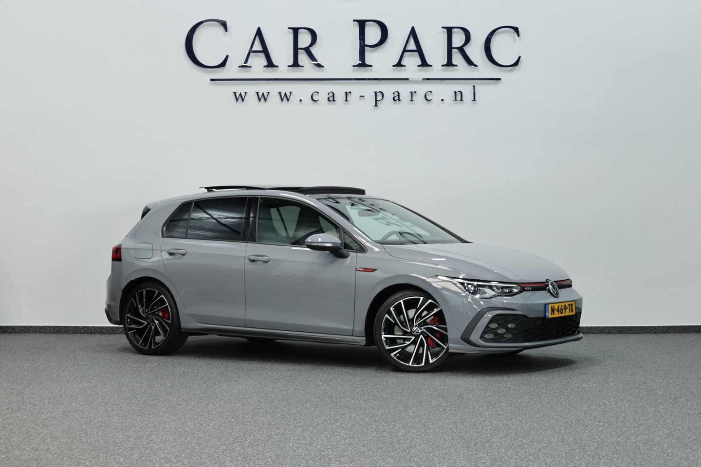 Volkswagen Golf - 2.0 TSI GTI 245+PK LED+IQ/PANO/HALF ALCANTARA+S.VERWARMING/19"/CAM/LINE/ACC/ECC/12 MND GAR - AutoWereld.nl