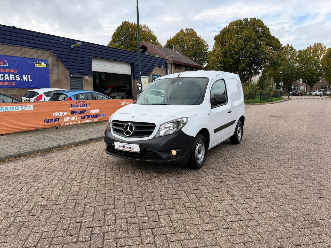 Mercedes-Benz Citan - 108 CDI BlueEFFICIENCY Kort Bluetooth Achteruitrijcamer 2X SLEUTEL + BOEKJES! NIEUWE APK! - AutoWereld.nl