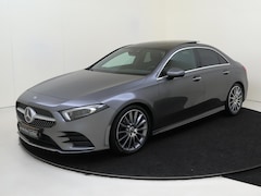Mercedes-Benz A-klasse - 220 Premium Plus / Panoramadak/ 19 inch/ Keyless/ Sfeerverlichting/ Memory