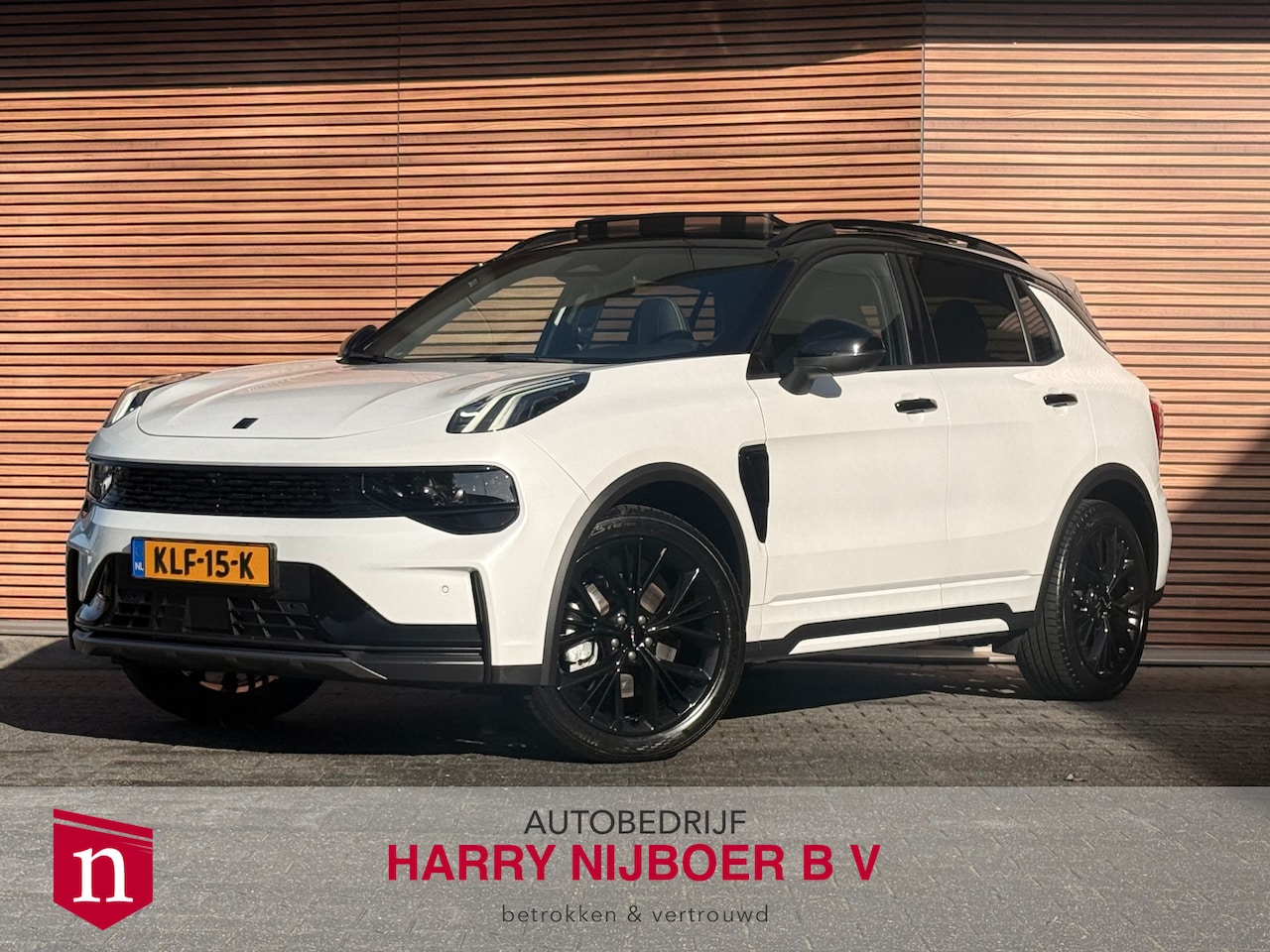 Lynk & Co 01 - 1.5 More Trekhaak / Leer / Panodak / Navi / Clima - AutoWereld.nl