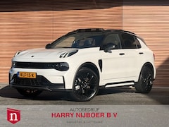 Lynk & Co 01 - 1.5 More Trekhaak / Leer / Panodak / Navi / Clima
