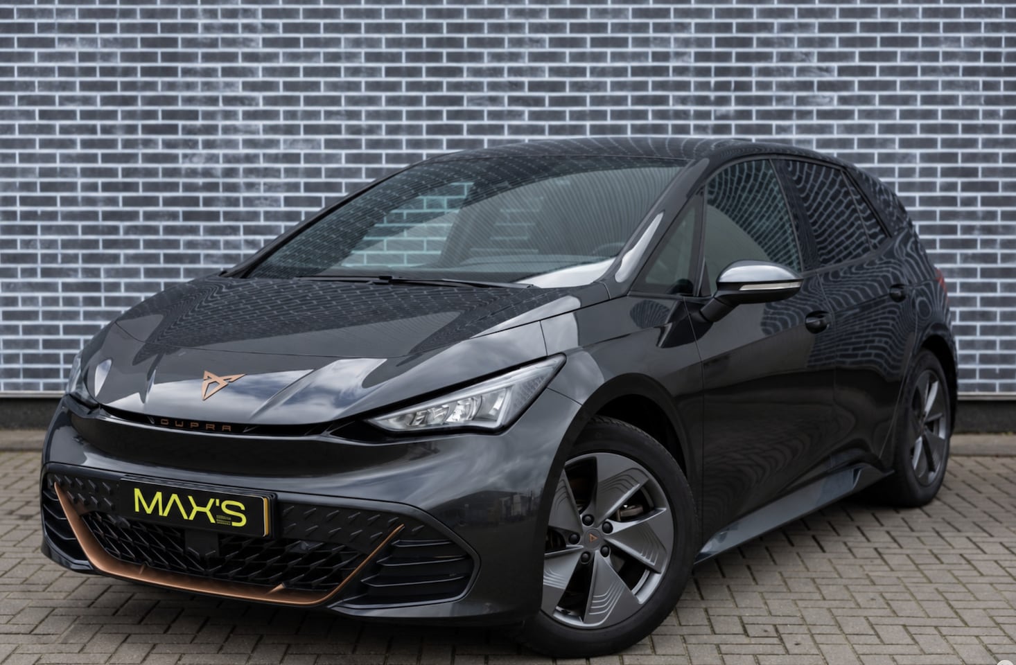 CUPRA Born - 62 kWh | Parkeersensoren | Climate Control | Sportstoelen | Privacy Glas | LED Koplampen | - AutoWereld.nl