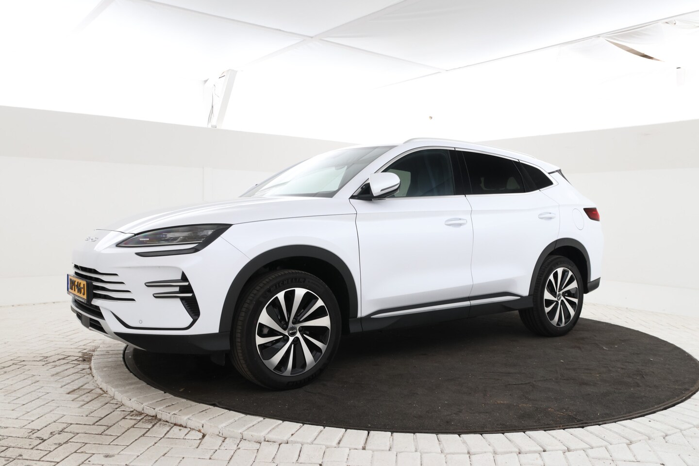 BYD Seal U - 1.5 T DM-i AWD Design 4 wheel drive! trekgewicht 1300kg! - AutoWereld.nl