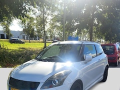 Suzuki Swift - 1.6 Sport | 136PK | Stoelverwarming | Cruise Control | Climate Control