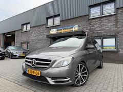 Mercedes-Benz B-klasse - 180 Ambition | AUTOMAAT | 3/6 OF 12MND GARANTIE | NAVI | PANO DAK | CRUISE | LMV |