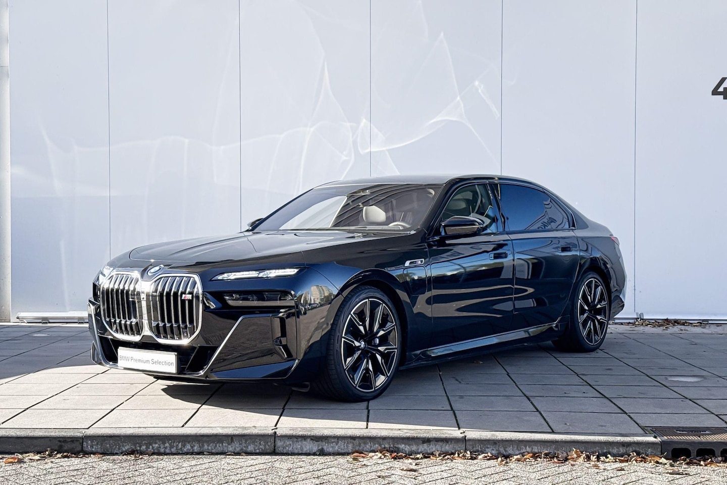 BMW 7-serie - M760e xDrive / Rear Seat Entertainment Experience / Massage voor & Achter / Stoelventilati - AutoWereld.nl