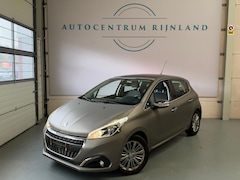 Peugeot 208 - 1.2 PureTech Allure origineel mat, Panorama dak, Navi, Airco, Parkeersensoren