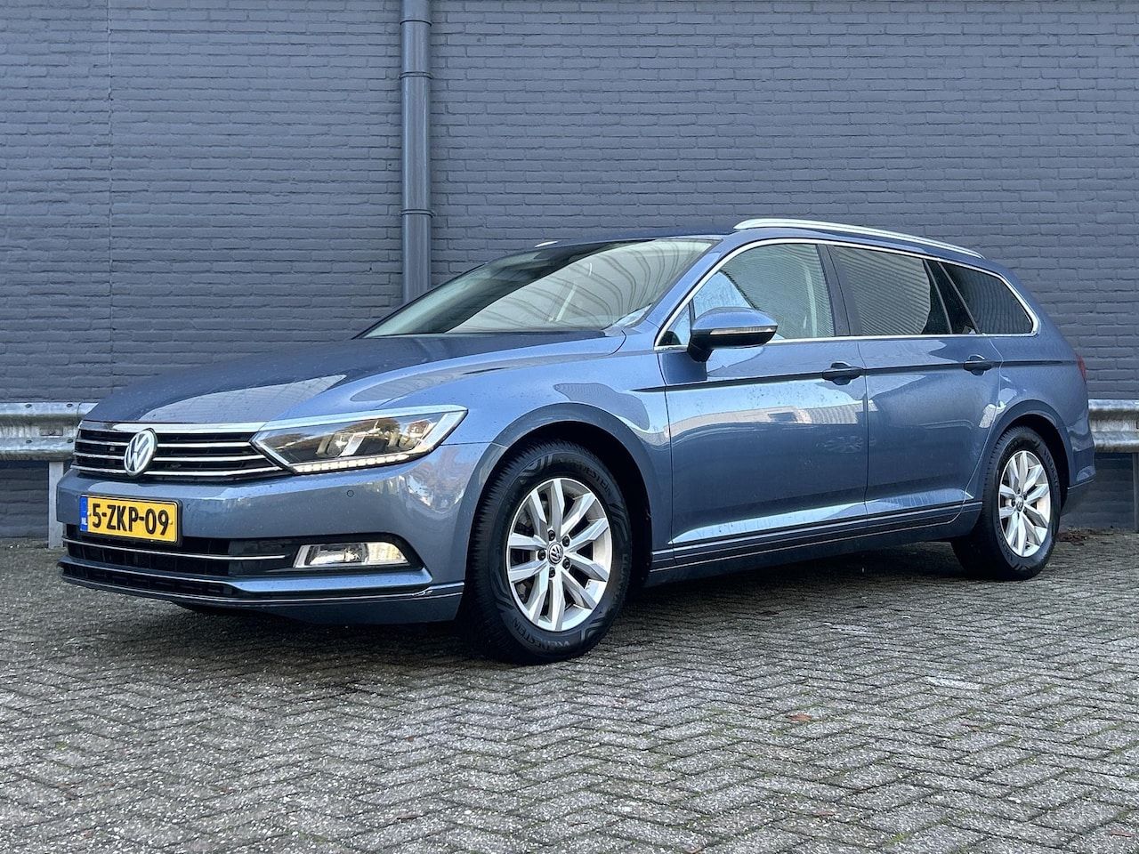 Volkswagen Passat Variant - 1.6 TDI Comfortline | Climate | Cruise | Navi | PDC | - AutoWereld.nl