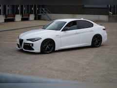Alfa Romeo Giulia - 2.2 Super Sportiva 'Pack Quadrifoglio'