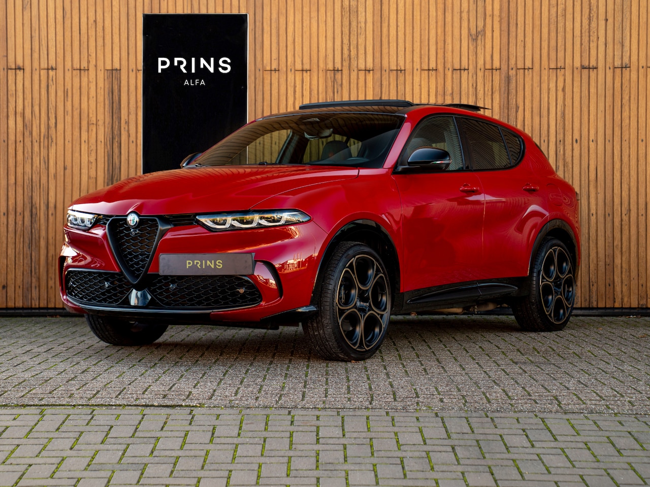 Alfa Romeo Tonale - 1.3T PHEV Intensa 280pk | Harman/Kardon | Panoramadak | LED-Matrix - AutoWereld.nl