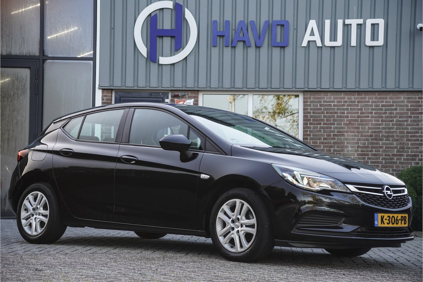 Opel Astra - 1.0 Business+ 1.0 Business+, CLIMA, NAVI, APPLE CARPLAY - AutoWereld.nl
