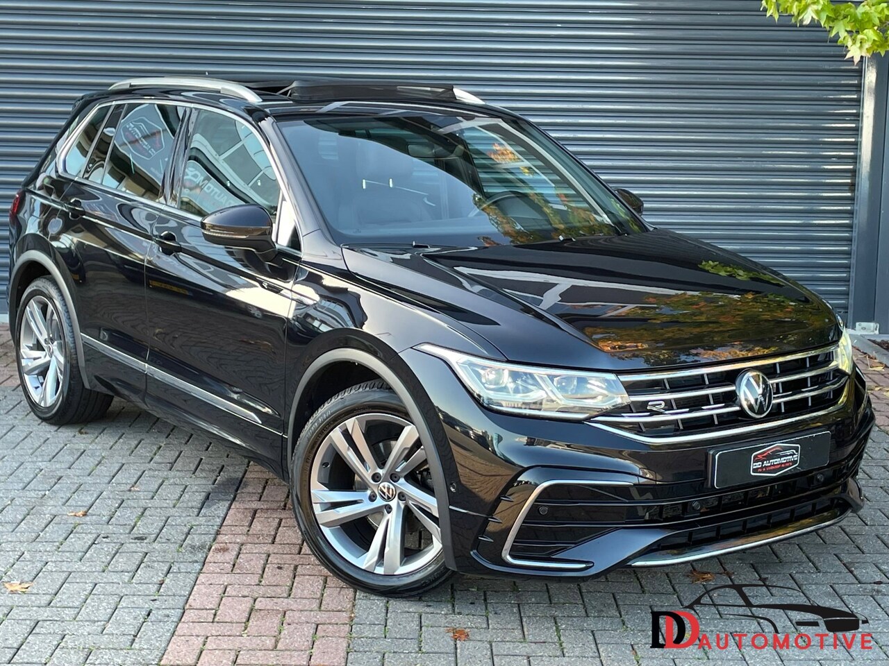 Volkswagen Tiguan - 1.5 TSI DSG 3x R-Line Business+ Pano | Memory | Leder | Camera | Blis | Lane | Acc - AutoWereld.nl