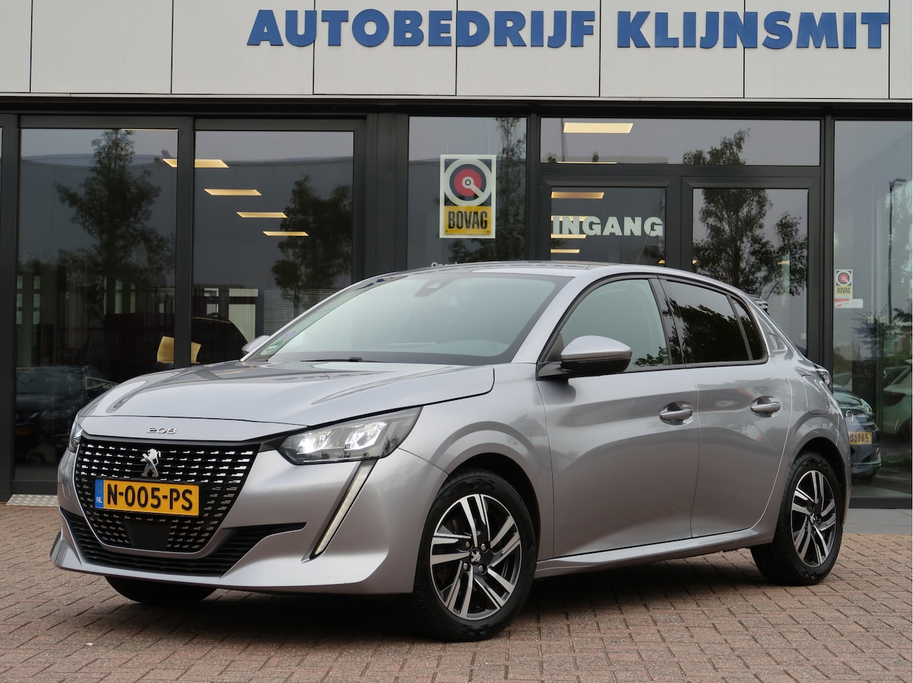 Peugeot 208 - 1.2 PureTech Allure Pack | Keyless | Camera | Stoelverwarm. | Trekhaak Afn. | - AutoWereld.nl