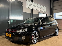 Volkswagen Golf - 2.0 GTI ADIDAS 211PK Xenon Stoelverwarming