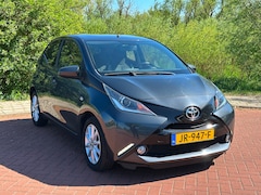 Toyota Aygo - 1.0 VVT-i x-play NAP/30DKM/Cam/Car Play