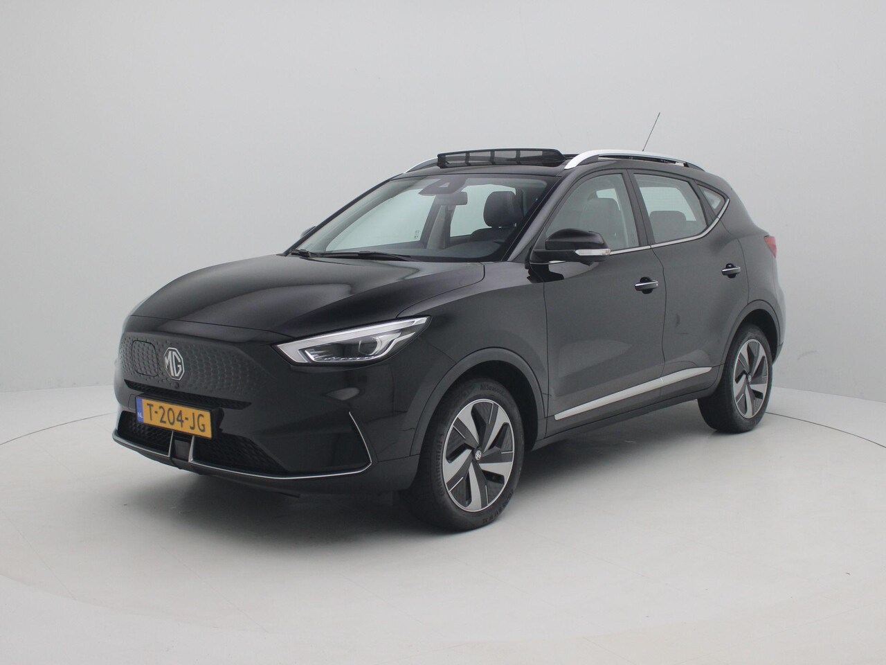 MG MG ZS EV - Long Range Luxury 70 kWh | Panoramadak | Led Koplampen | 360 Camera | CarPlay | Stoelverwa - AutoWereld.nl