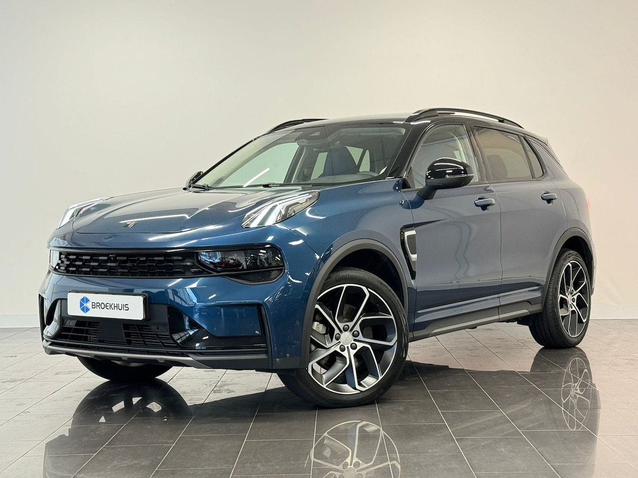 Lynk & Co 01 - 1.5 Blackpack! | 360 Camera | Apple Carplay/Android Auto | Panoramadak | CC Adaptief | - AutoWereld.nl