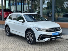 Volkswagen Tiguan - 1.4 TSI eHybrid R-Line Business / PANO / TREKHAAK /