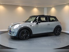 MINI 3-Deurs - 1.5 Cooper Chili *1ste Eigenaar* Pano|HUD|LED|Nardo-Grey|Half-Leder|Cruise|Climate|Navi|Sf