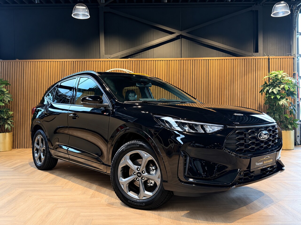 Ford Kuga - 2.5 PHEV ST-Line | 243 PK | WINTERPAKKET | VERWARMD STUUR/STOELEN | - AutoWereld.nl