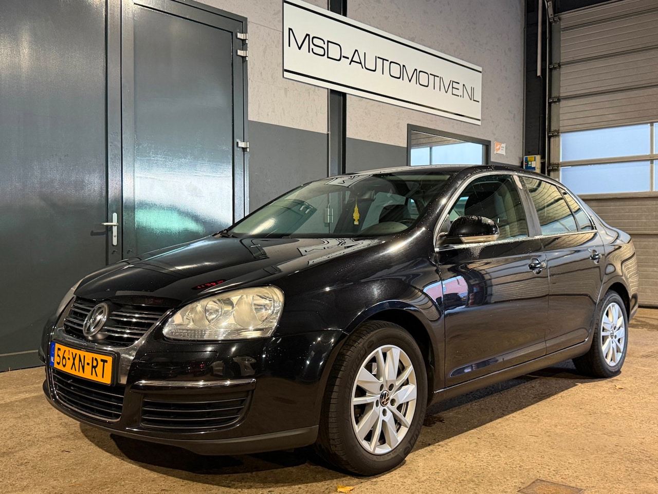 Volkswagen Jetta - 1.6 Comfortline APK 6-2027 - AutoWereld.nl