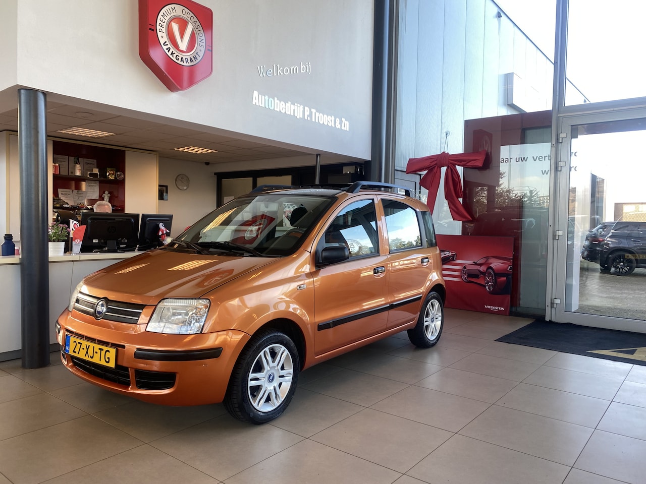 Fiat Panda - 1.2 Emotion 1.2 Emotion,Panoramadak,Airco,Elektrischpakket,Dakrail,14 Inch Lmv - AutoWereld.nl