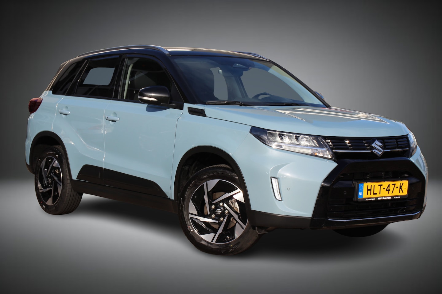 Suzuki Vitara - 1.5 Hybrid Style Automaat | Trekhaak | Parkeersensoren rondom | - AutoWereld.nl