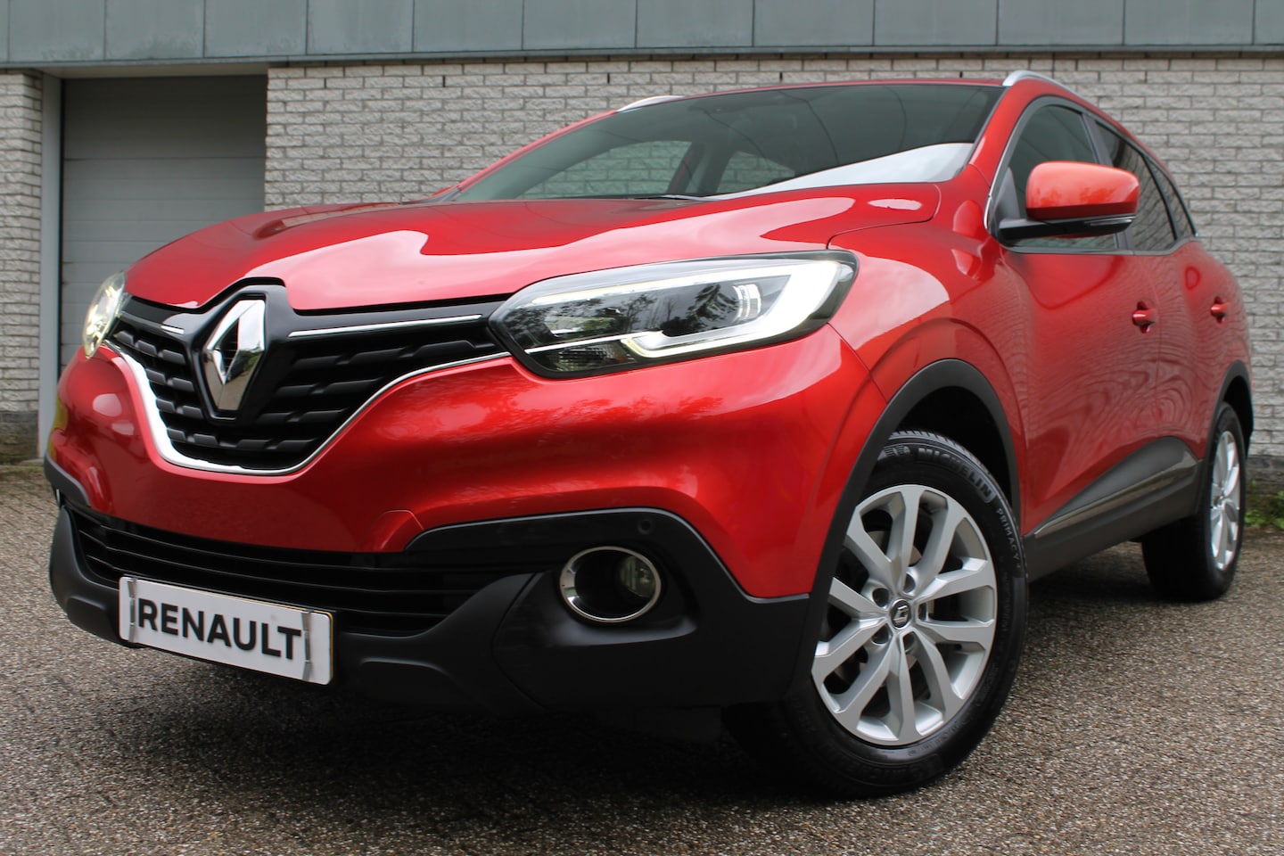 Renault Kadjar - 1.2 TCe Zen | climate control | trekhaak | lichtmetalen velgen - AutoWereld.nl