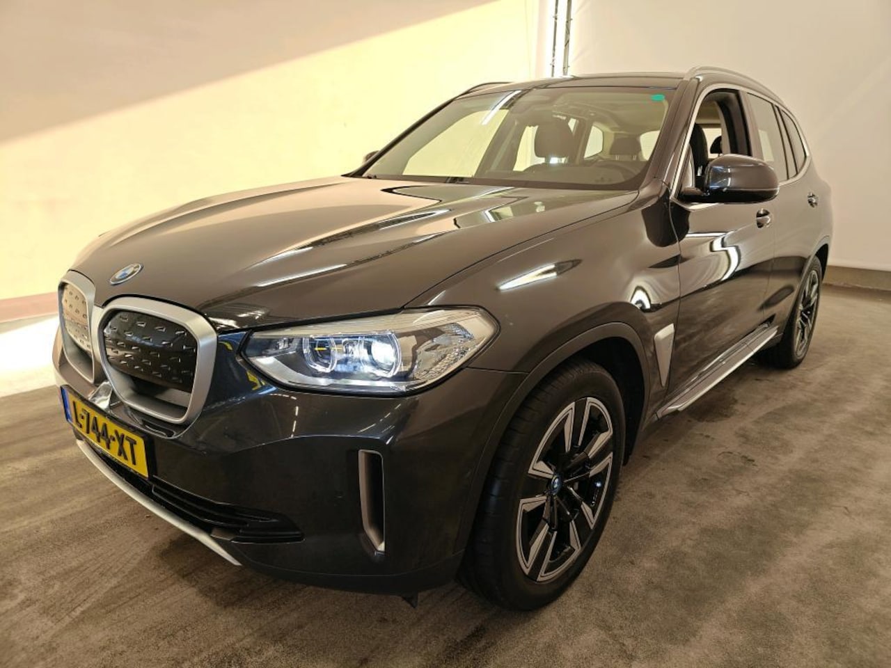 BMW iX3 - Executive 80 kWh M Sport | Pano | SOH 98% | Shadow | 1e Eigenaar | Dealer Onderh | Aero | - AutoWereld.nl