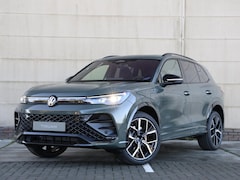 Volkswagen Tiguan - R-Line Edition 1.5 eHybrid 204 PK | Panoramadak | LED Matrix | Headup display | Trekhaak |