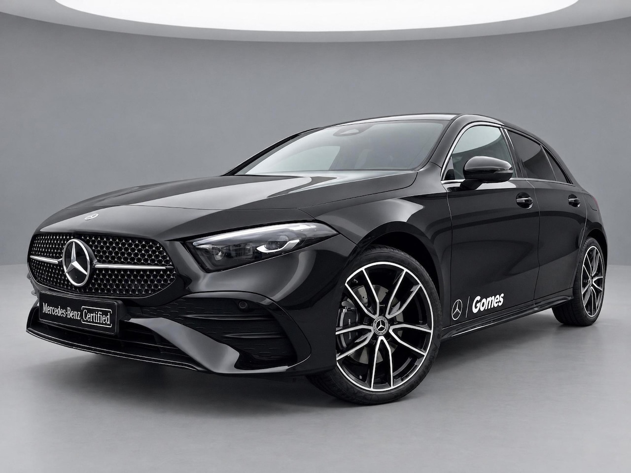 Mercedes-Benz A-klasse - 250 e 140 Year Edition | Night Pakket | Panoramadak | MULTIBEAM LED Koplampen | Apple CarP - AutoWereld.nl