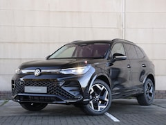 Volkswagen Tiguan - Edition 20 1.5 eHybrid 204 PK | Panoramadak | Trekhaak | R-Line exterieur | 19" inch velge