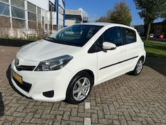 Toyota Yaris - 1.3 VVT-i Executive AIRCO CRUISE CAMERA NAP