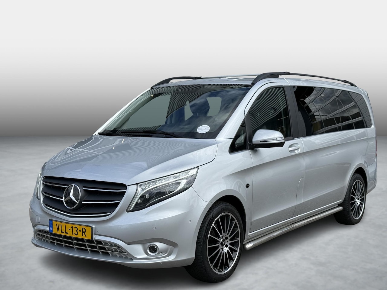 Mercedes-Benz Vito - 114 CDI Lang DC | DIAMAND STITCHING | LED | DUBBELECABINE - AutoWereld.nl