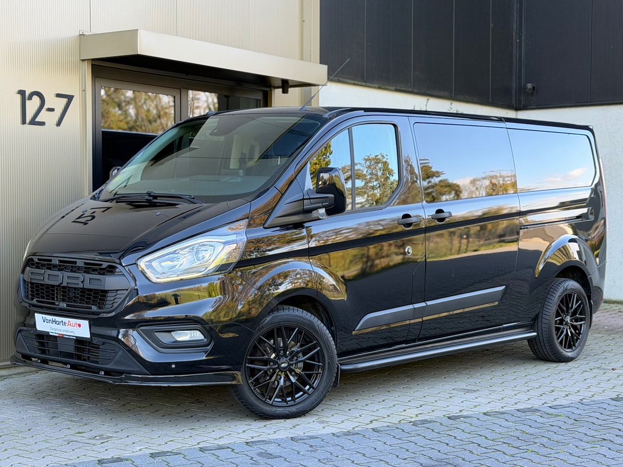 Ford Transit Custom - 320 2.0 TDCI|L2H1|Trekhaak|Carplay|MARGE! - AutoWereld.nl