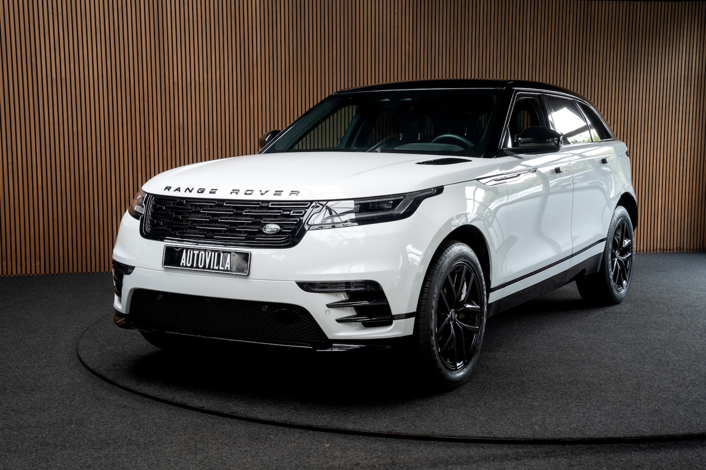 Land Rover Range Rover Velar - 2.0 P400e AWD Dynamic SE PHEV Black Pack - Leder - Meridian Sound - Stoelverwarming - AutoWereld.nl
