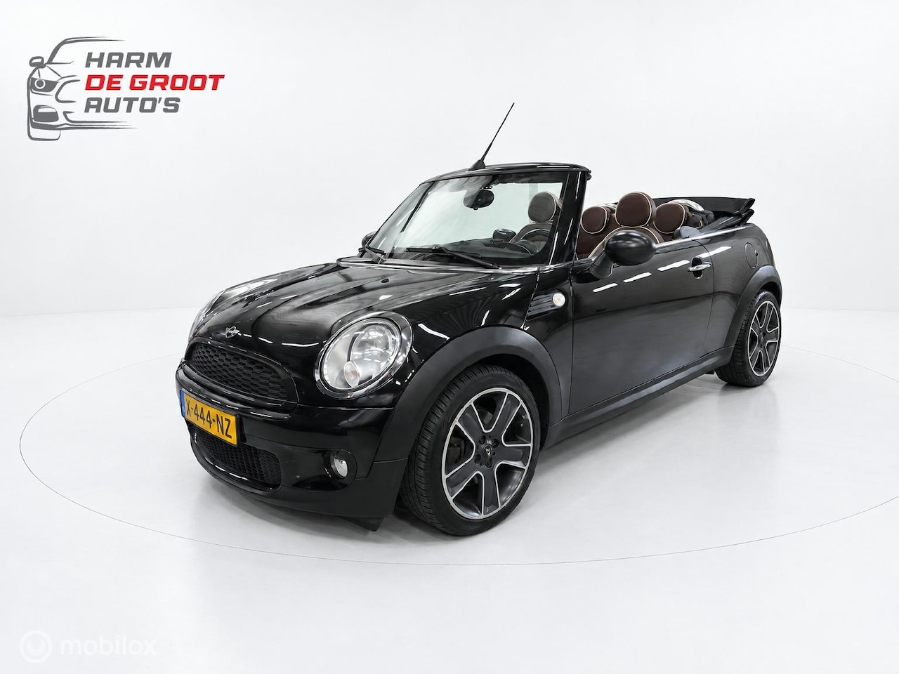 MINI Cabrio - 1.6 One/Leder/Clima/Stoelverwarming/PDC - AutoWereld.nl