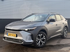Toyota bZ4X - Active 71 kWh Speciale PRIJS Nieuw 3km 27 maart 2025 incl: AppleCarplay / AndroidAuto, Par