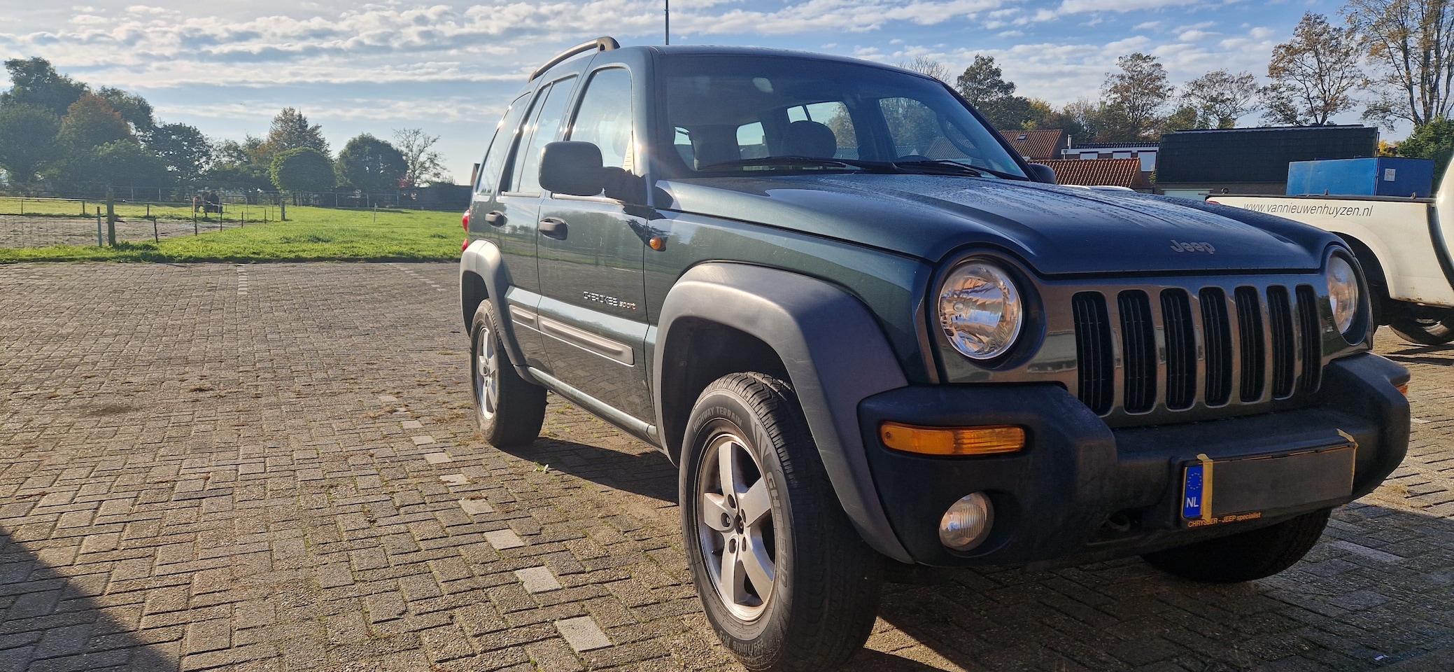 Jeep Cherokee - 3.7i V6 Sport Plus - AutoWereld.nl