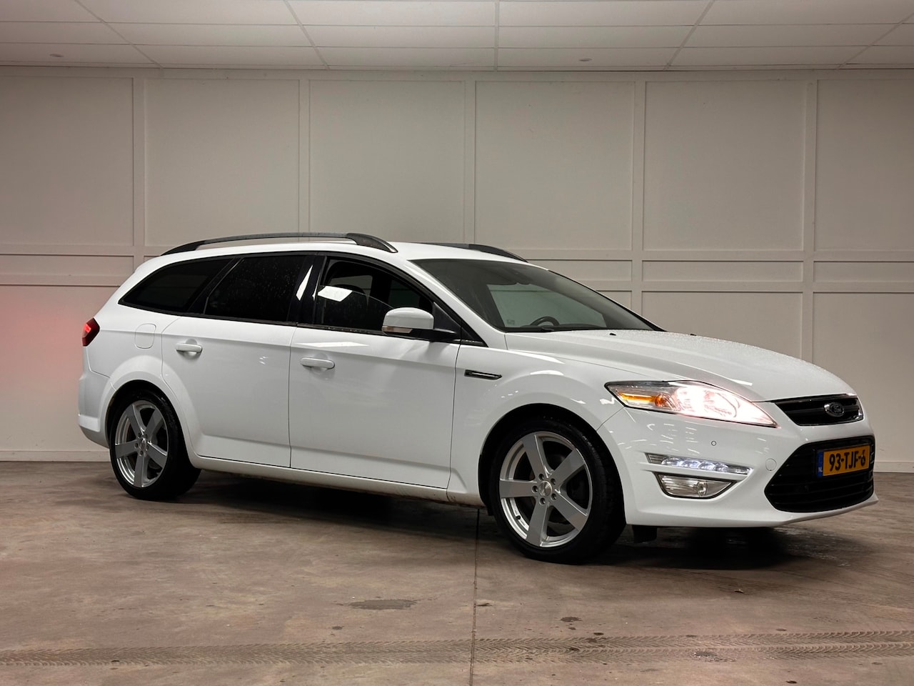 Ford Mondeo Wagon - 1.6 TDCi ECOnetic Lease 2012 - AutoWereld.nl