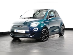 Fiat 500 - La Prima 42 kWh Panorama Dak | Adaptieve Cruise | Parkeersensoren Voor + Achter | Camera |