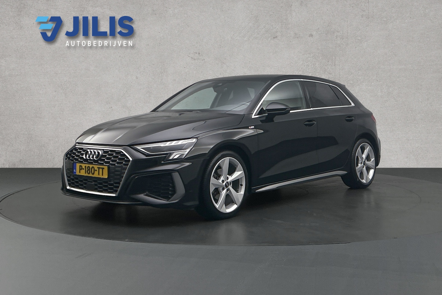 Audi A3 Sportback - 30 TFSI S-line | Navigatie | Afneembare trekhaak | Sportstoelen half leder - AutoWereld.nl