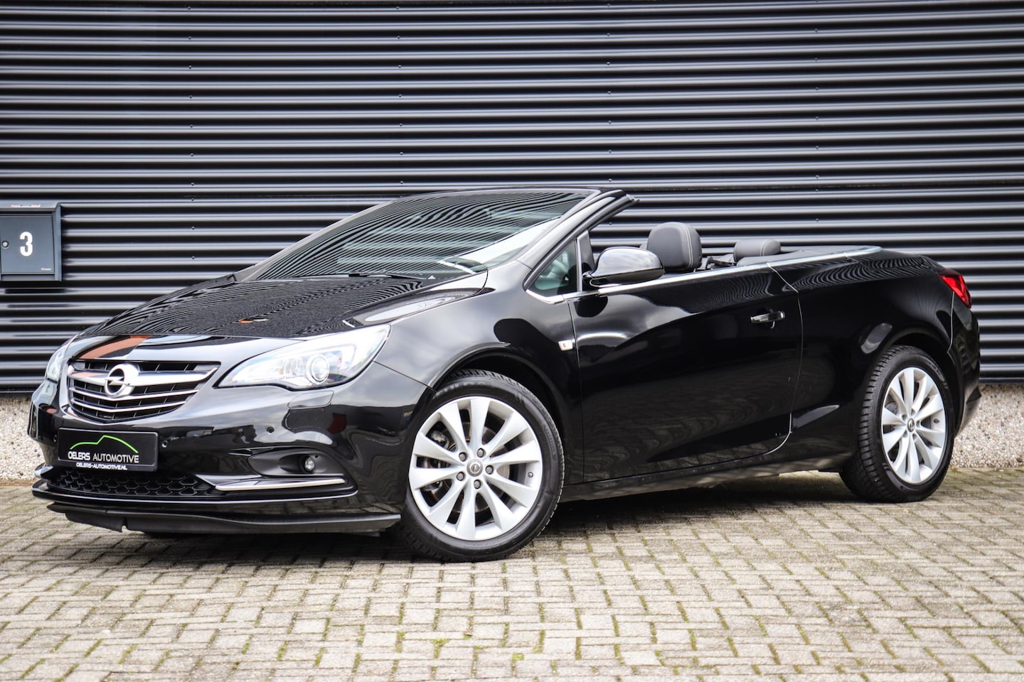 Opel Cascada - 1.6 SIDI Cabriolet | Lederen Bekleding | Stoelventilatie | Navigatie | Camera | Xenon | 1e - AutoWereld.nl