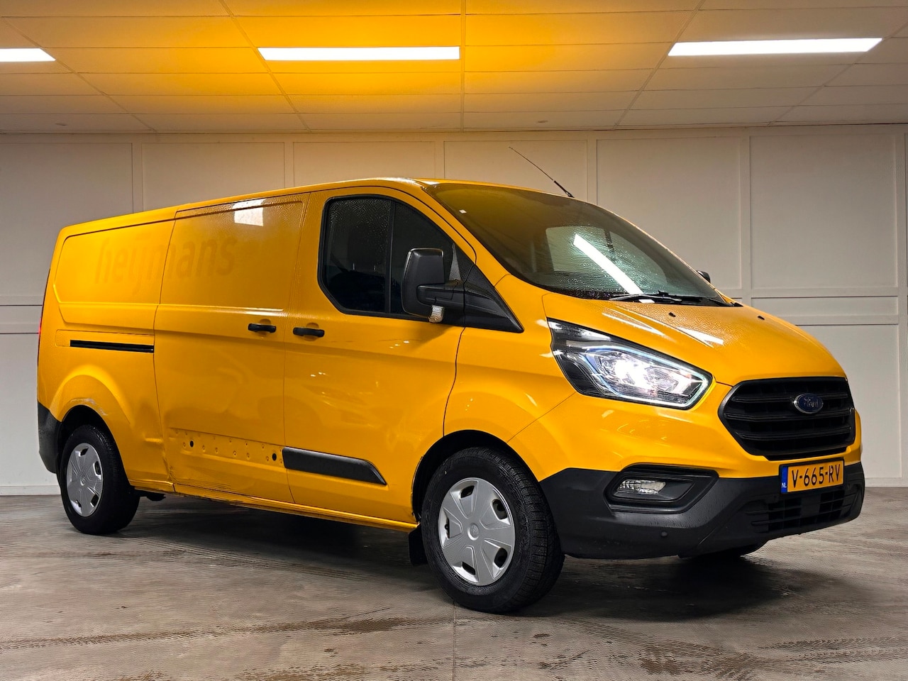 Ford Transit Custom - 320 2.0 TDCI L2H1 2018 LED - AutoWereld.nl