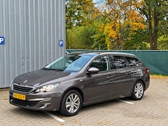 Peugeot 308 SW - 1.2 PureTech Style / Pano / Trekhaak