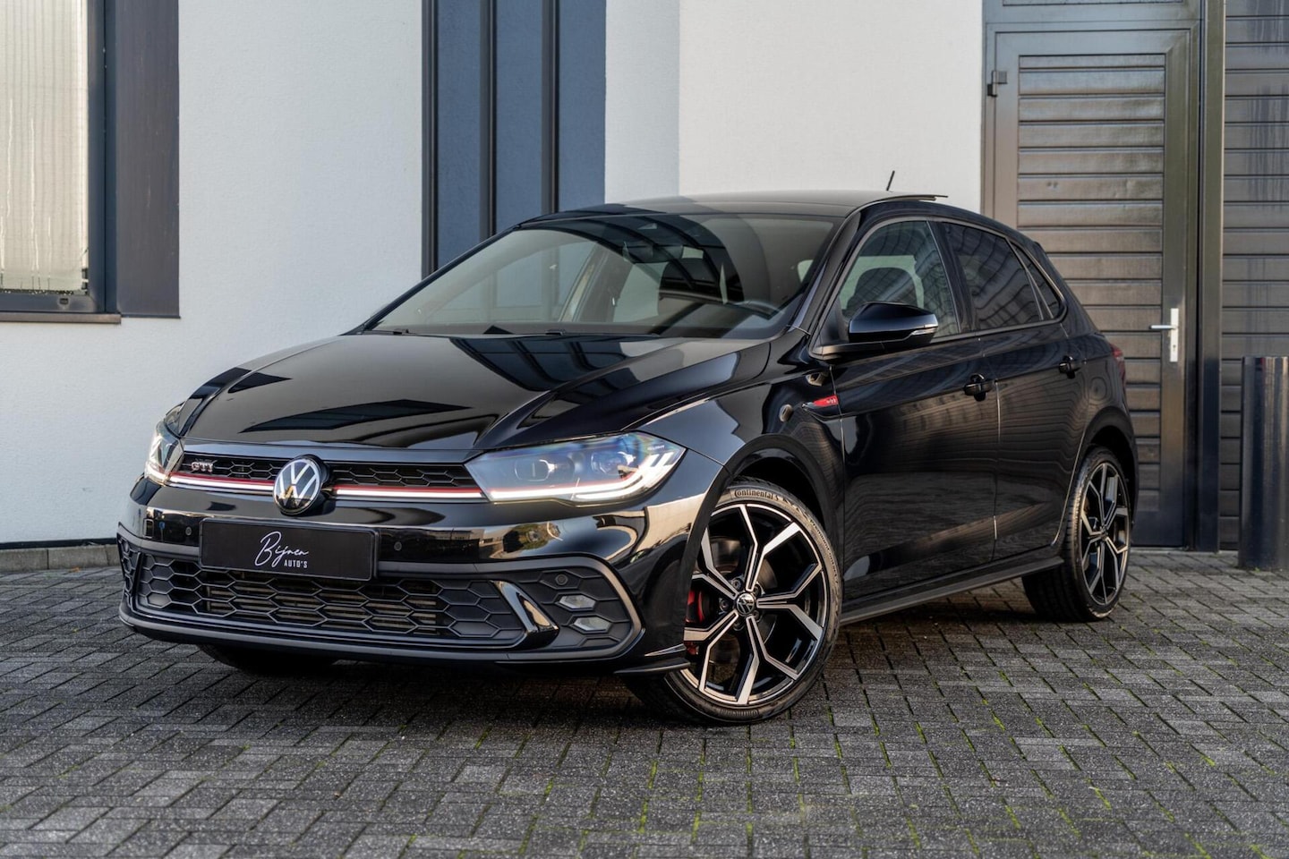Volkswagen Polo - 2.0 TSI GTI 207PK PANO / CAMERA / KEYLESS / BEATS / ACC / 18 INCH - AutoWereld.nl