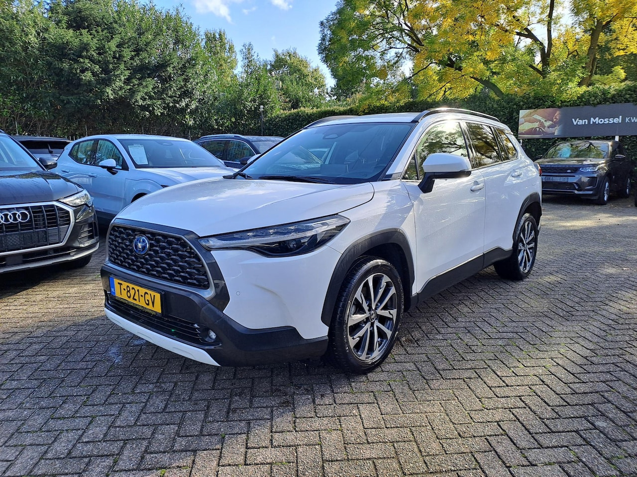 Toyota Corolla Cross - 2.0 High Power Hybrid Launch Edition | LEDEREN BEKLEDING | STOEL-STUURWIELVERWARMING | CAM - AutoWereld.nl