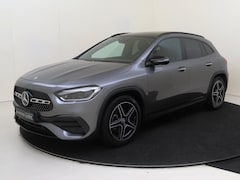 Mercedes-Benz GLA-Klasse - 200 Business Solution AMG / Memory-Stoelen / Panaromadak / Achteruitrijcamera / Sfeerverli
